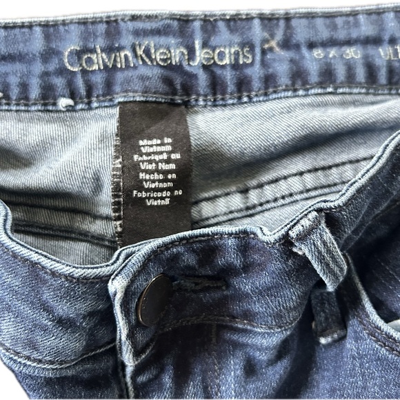 Calvin Klein Ultimate Skinny Jeans Size 6x30 Dark Wash Stretch Denim - Picture 4 of 5